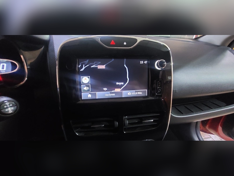 Renault Clio 0.9 TCE 90CV foto 10